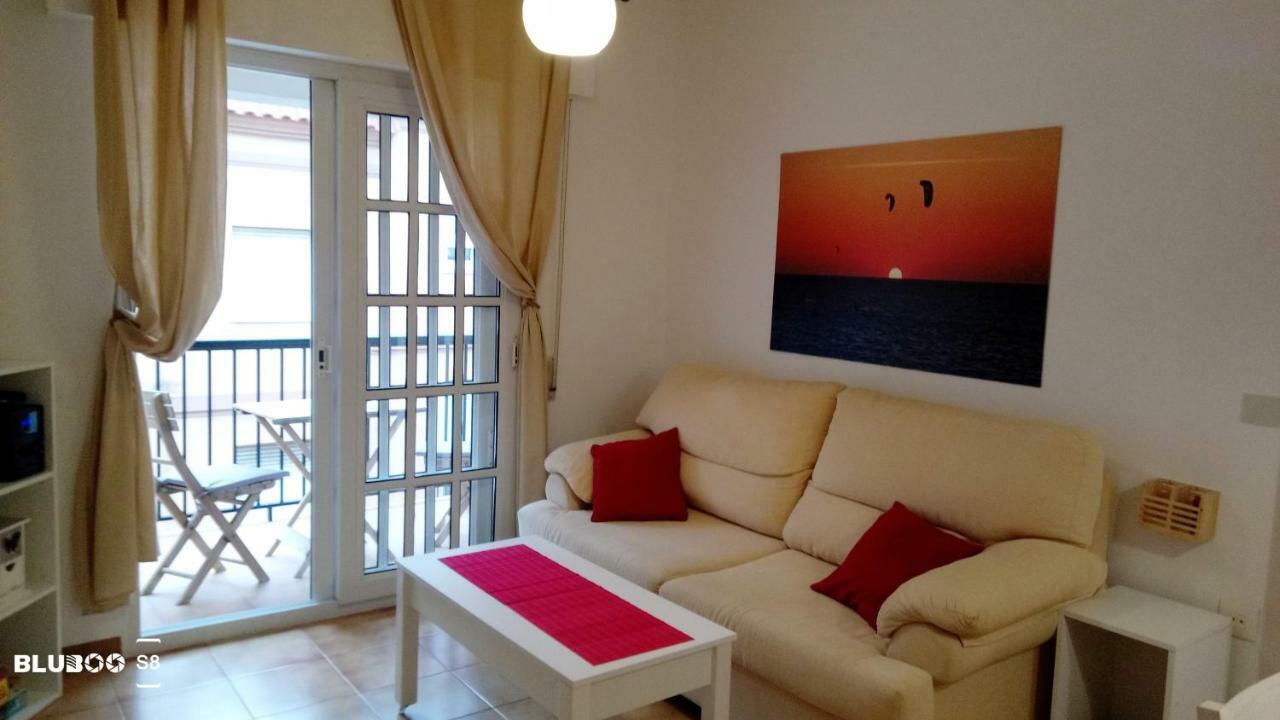 Apartment Bonito, Luminoso, Cerca Del Mar Con Parking