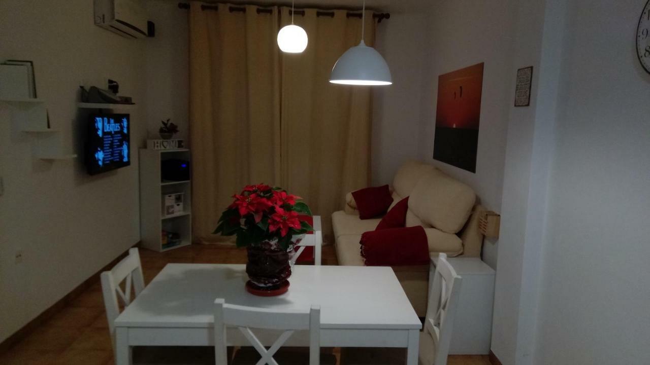 Apartment Bonito, Luminoso, Cerca Del Mar Con Parking